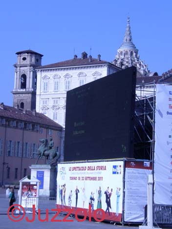 P9239281